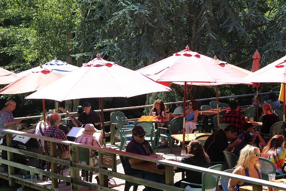 Big Sur River Inn Esterno foto