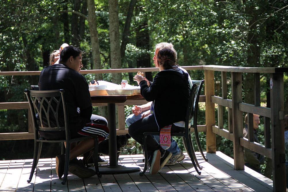 Big Sur River Inn Esterno foto