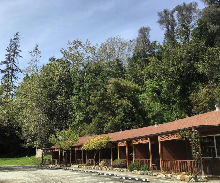 Big Sur River Inn Esterno foto