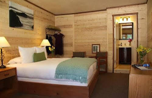 Big Sur River Inn Esterno foto